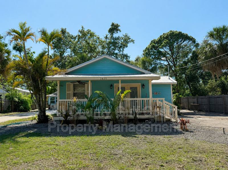 House for rent at 3817 Rilma Ave, Sarasota, FL 34234