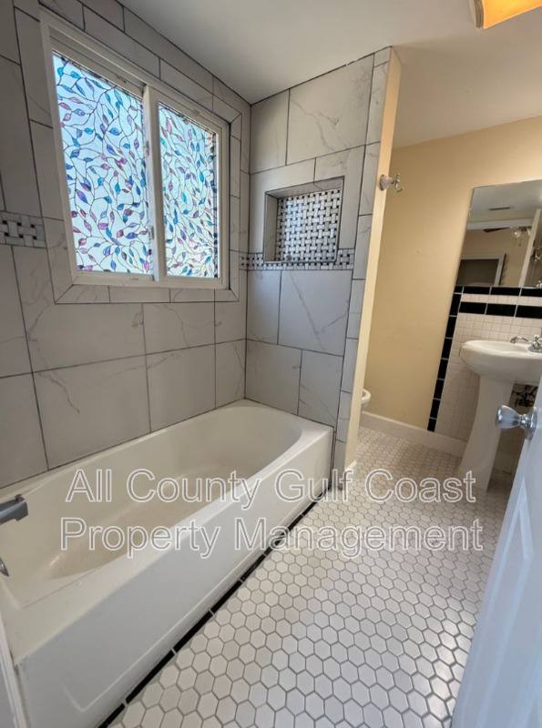 House for rent at 3817 Rilma Ave, Sarasota, FL 34234