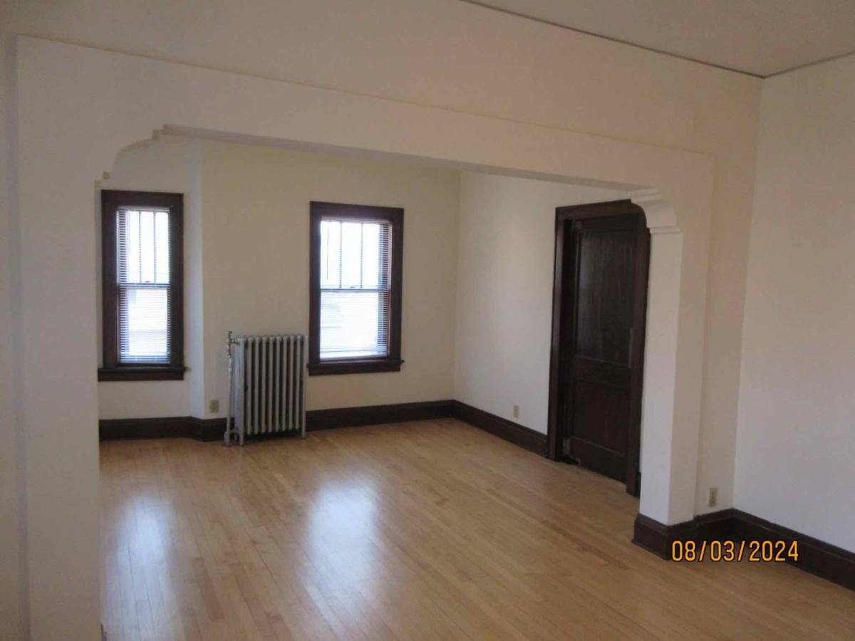 Apartment for rent at 901 E Wright St, Milwaukee, WI 53212