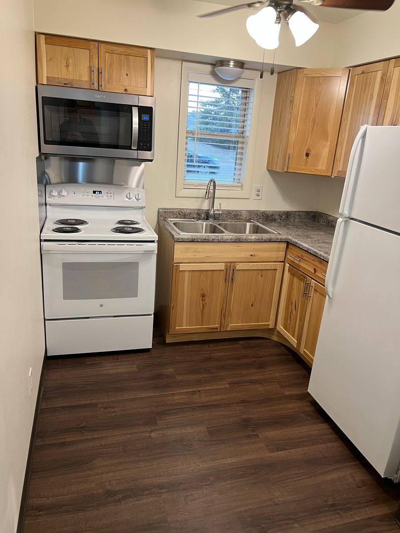 Apartment for rent at 104 Eilbes Ave, Beaver Dam, WI 53916