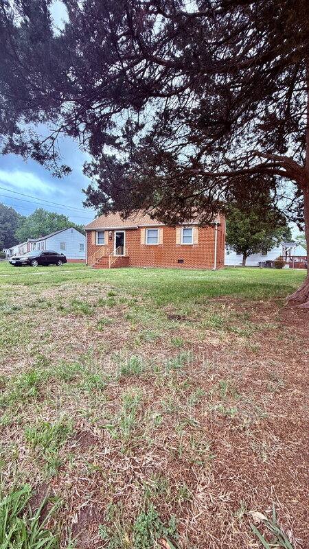 House for rent at 401 Craven St, Hampton, VA 23661