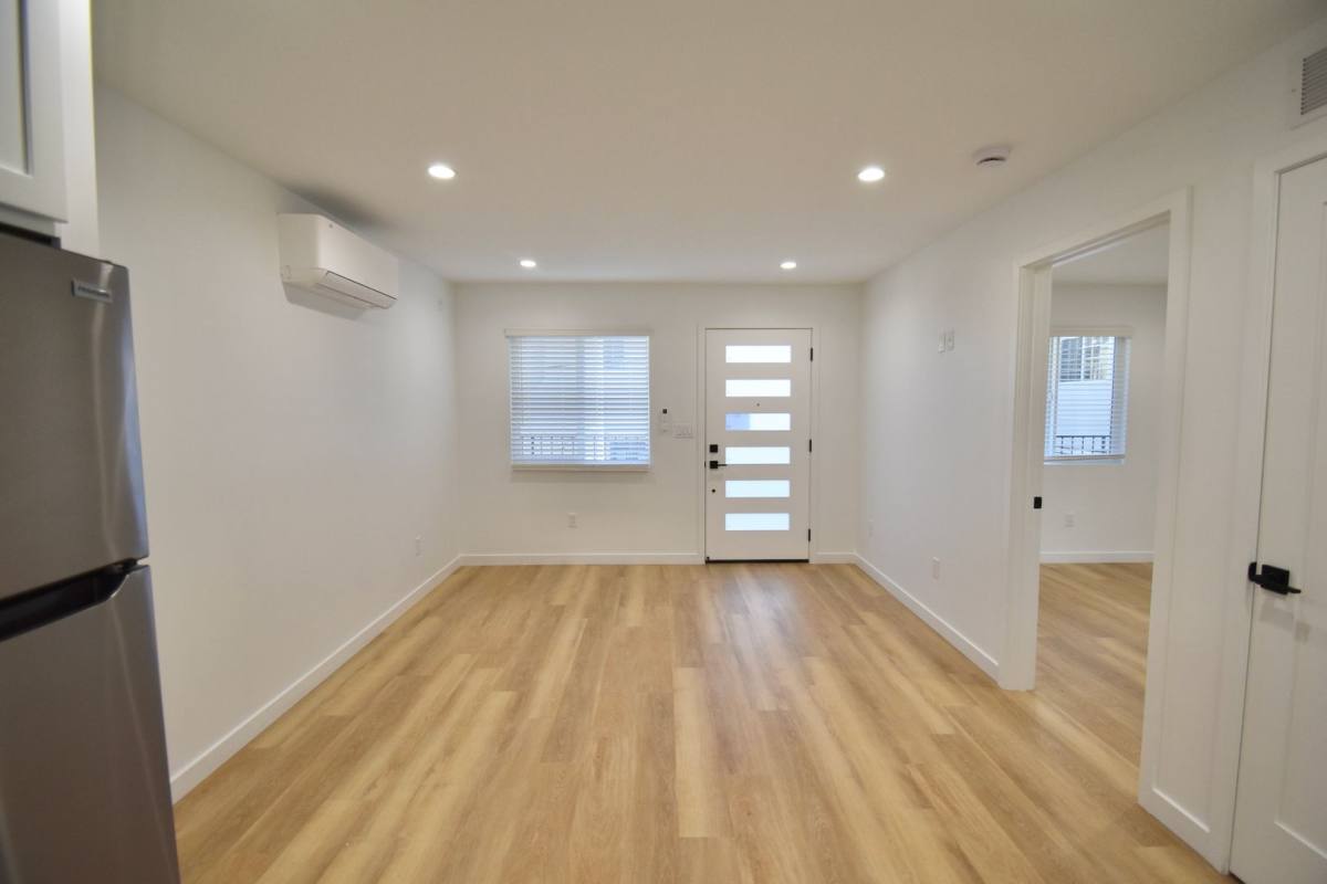 Apartment for rent at 14418 Dickens St, Sherman Oaks, CA 91423