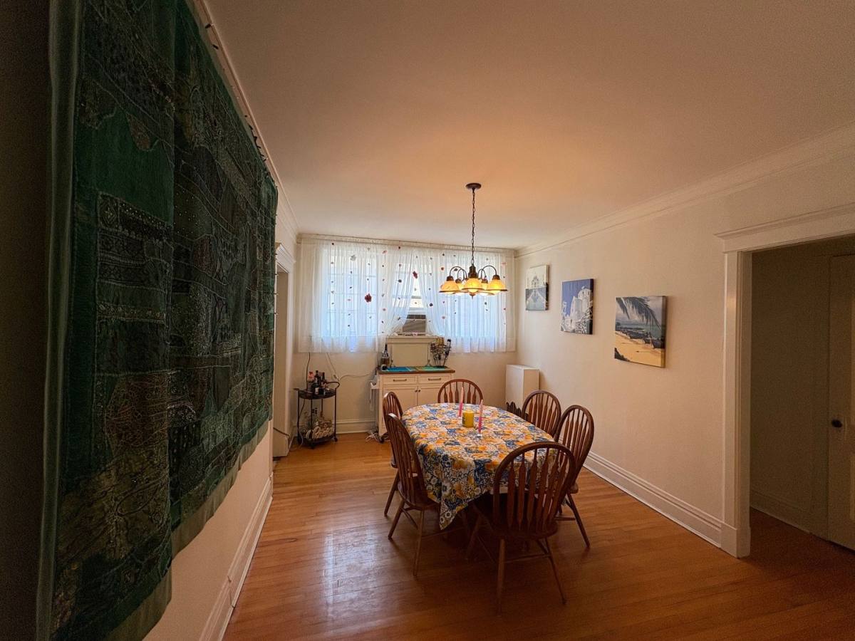 Apartment for rent at 3611-29 N Pine Grove Ave, Chicago, IL 60613