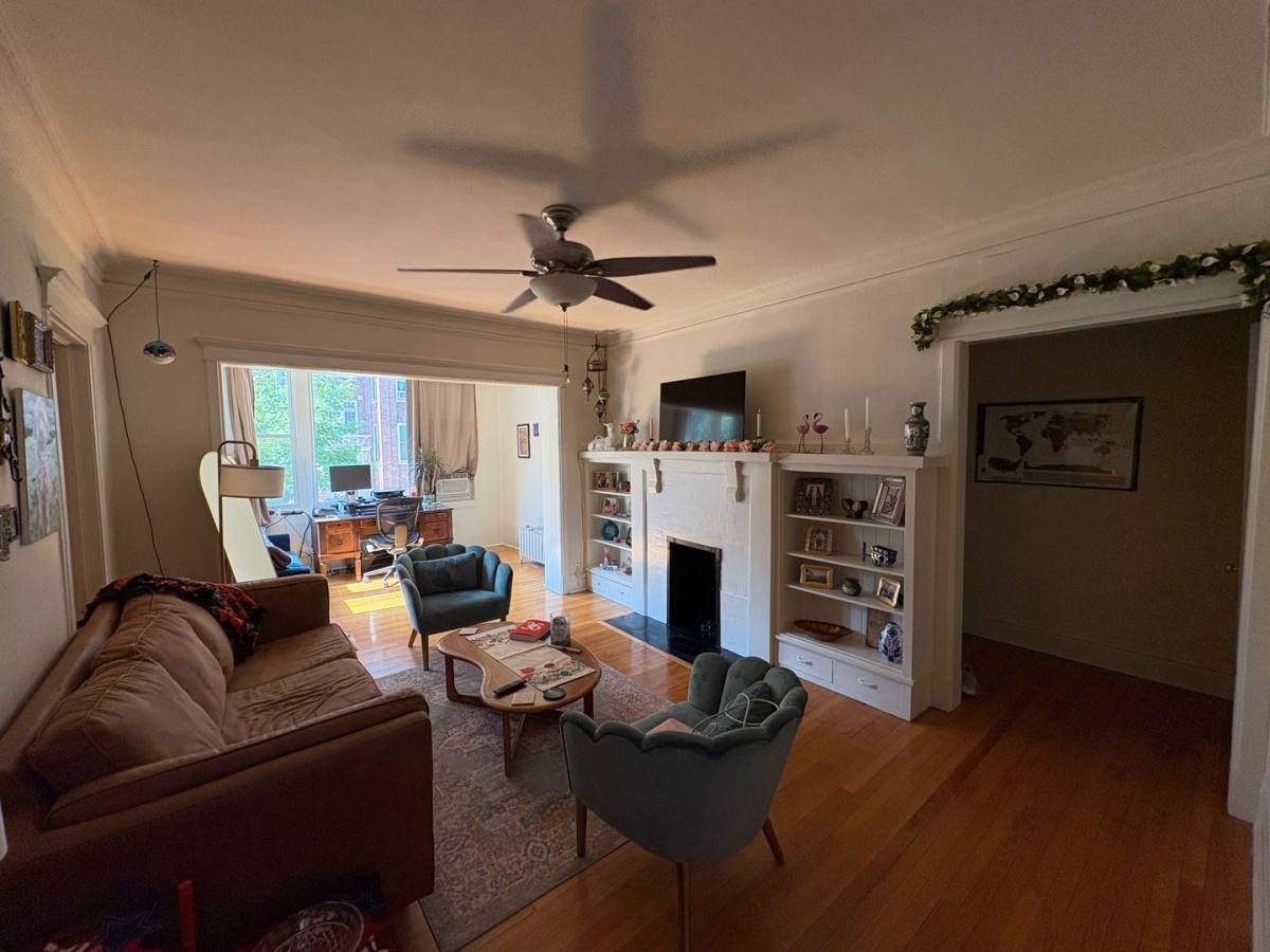 Apartment for rent at 3611-29 N Pine Grove Ave, Chicago, IL 60613