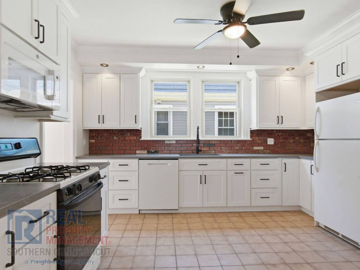 Apartment for rent at 30 Coram St, Hamden, CT 06517