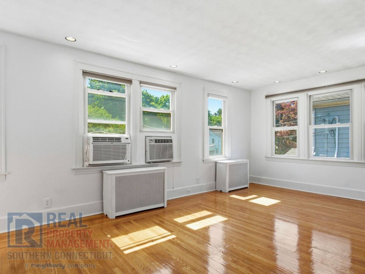 Apartment for rent at 30 Coram St, Hamden, CT 06517