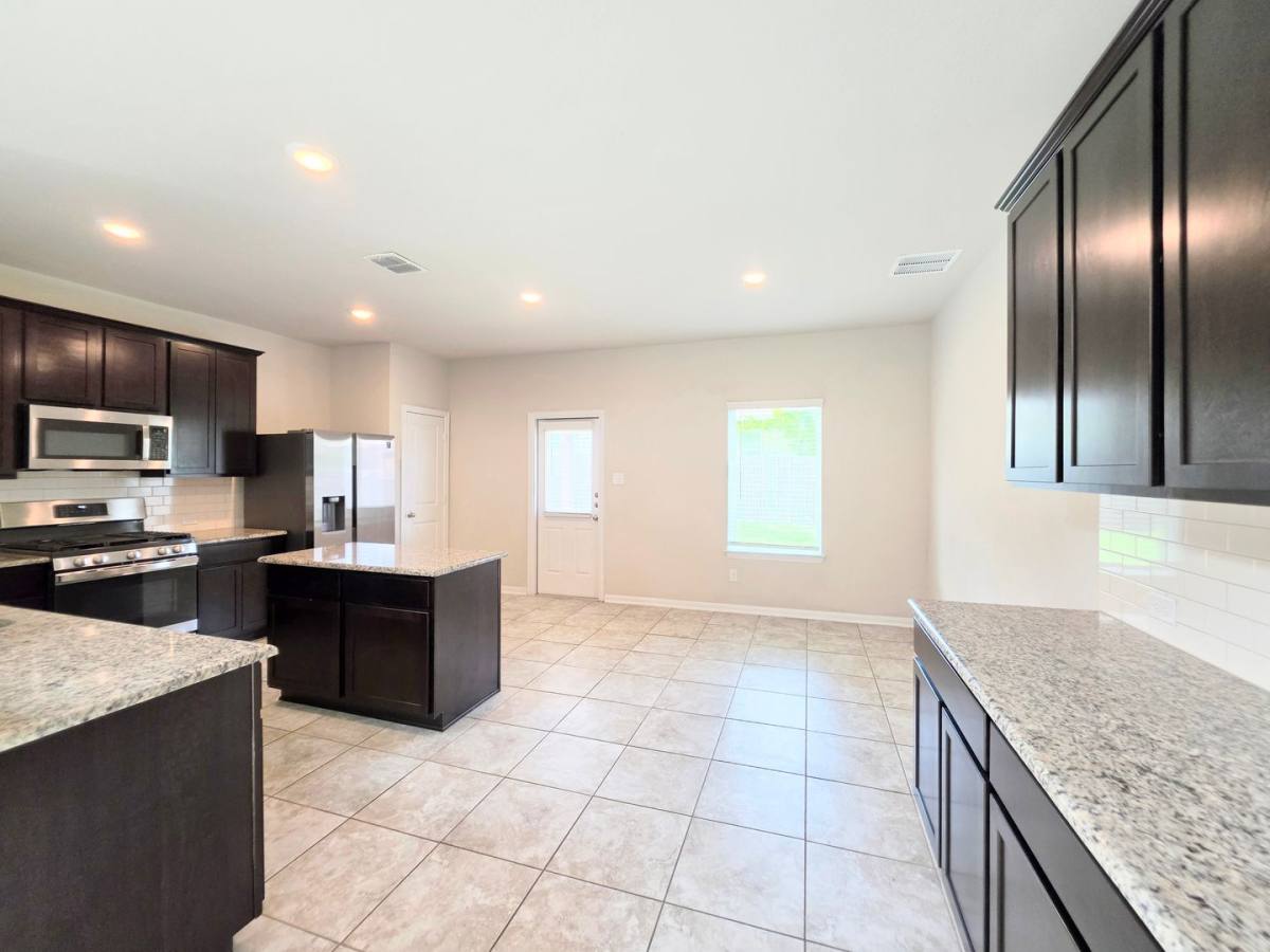 House for rent at 8931 Arundal Garden, Converse, TX 78109