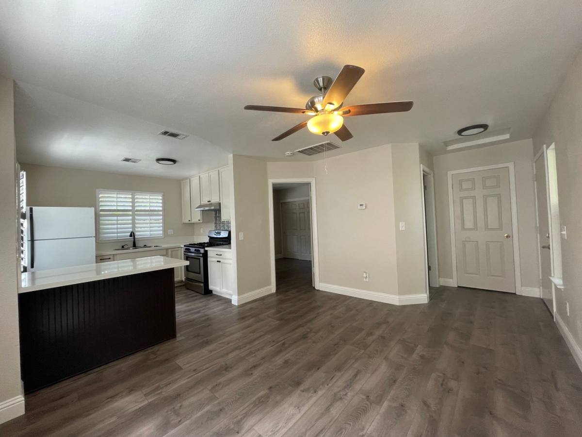 Apartment for rent at 1824, T St, Sacramento, CA 95811