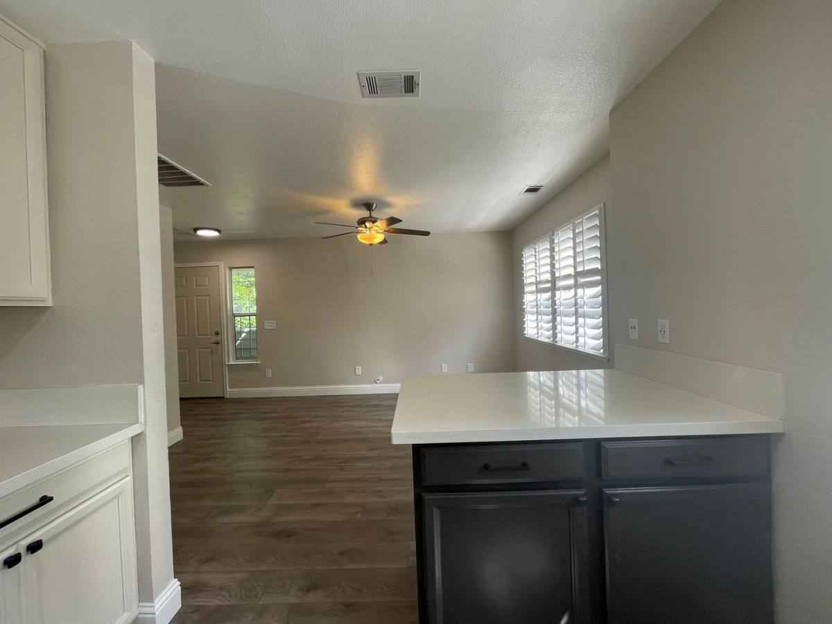 Apartment for rent at 1824, T St, Sacramento, CA 95811