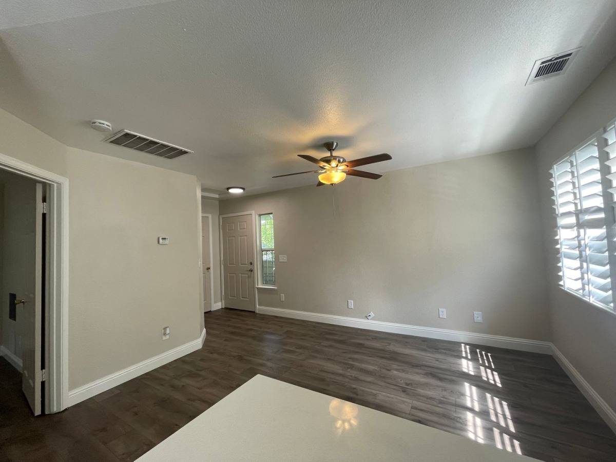 Apartment for rent at 1824, T St, Sacramento, CA 95811