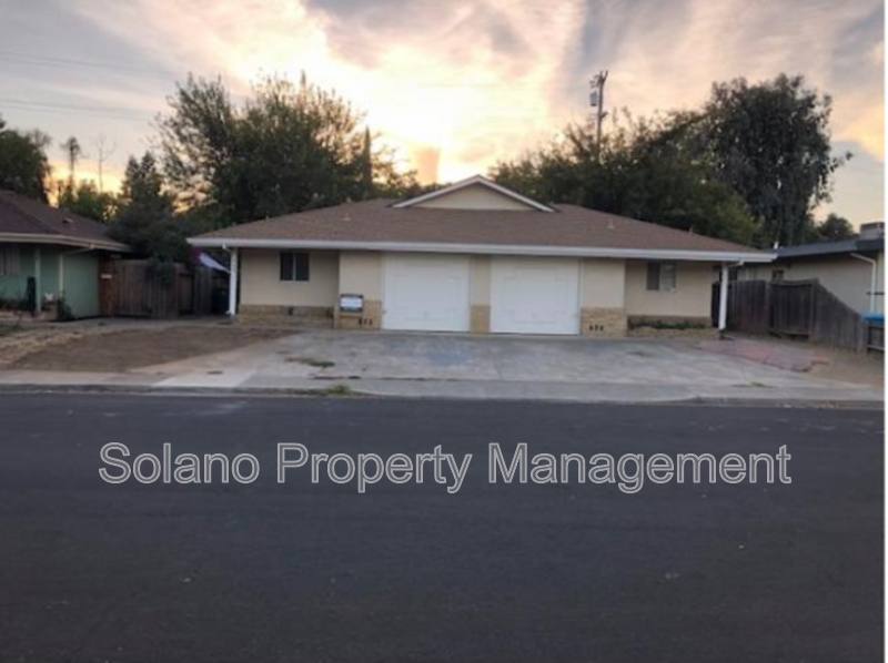 Apartment for rent at 579 Fir St, Vacaville, CA 95688