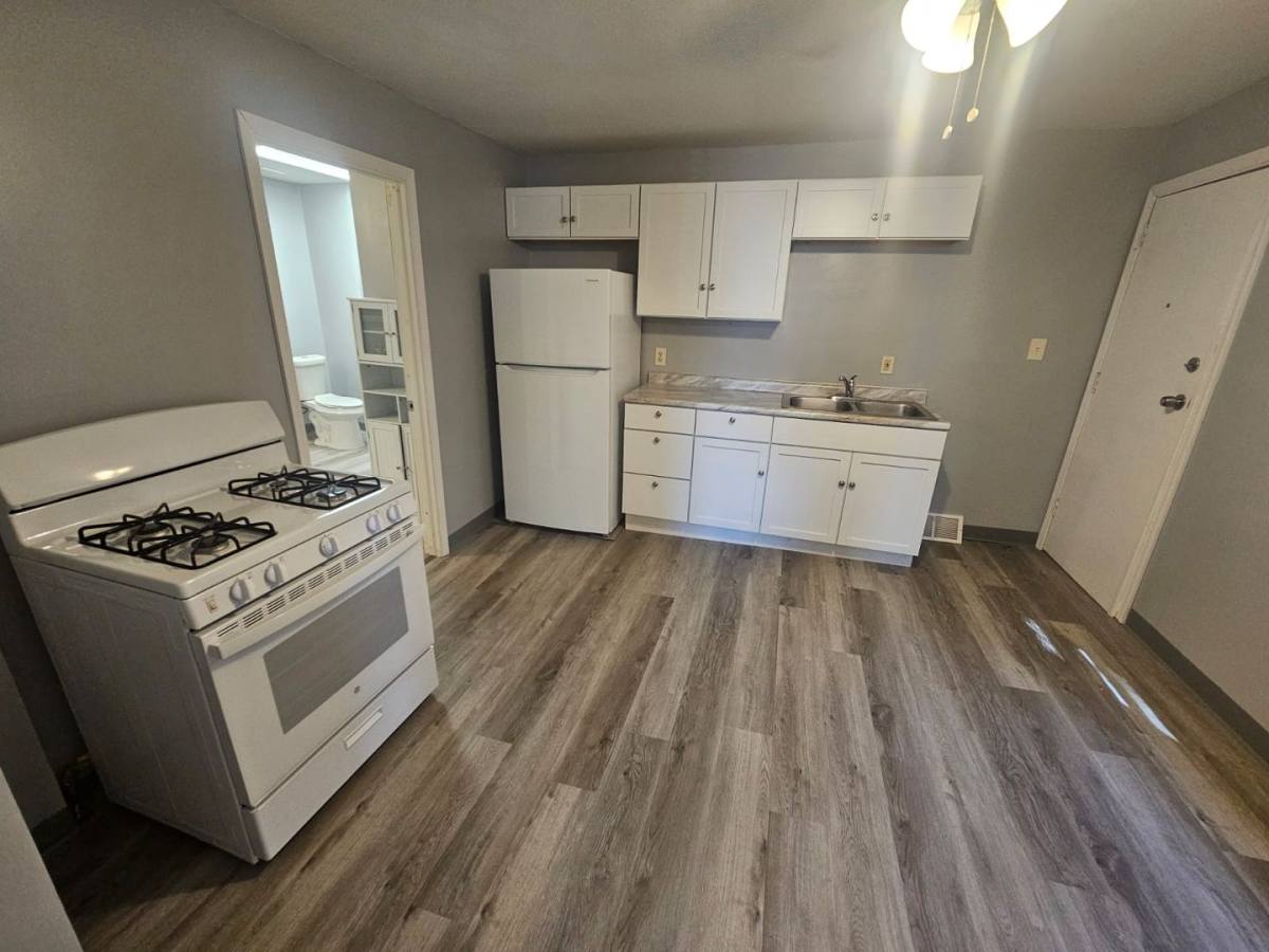 Apartment for rent at 3589 W 46th St, Cleveland, OH 44102