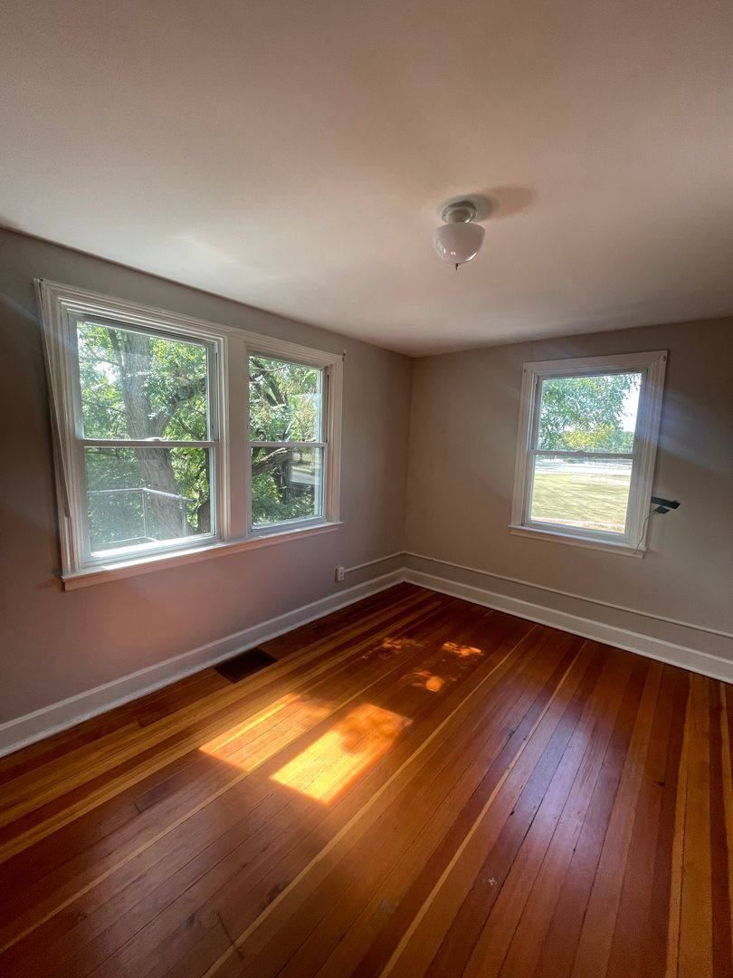 Apartment for rent at 382 S Cleveland Ave, Hagerstown, MD 21740