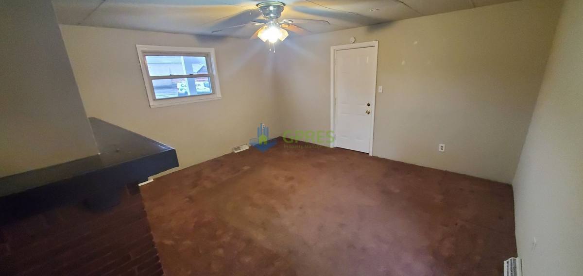 Apartment for rent at 841 Brackenridge Ave, Brackenridge, PA 15014