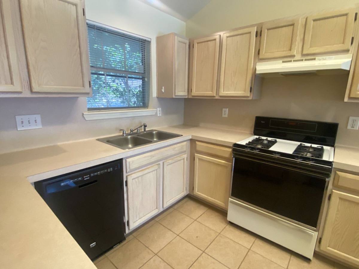 House for rent at 2222 Havenhouse, Spring, TX 77386