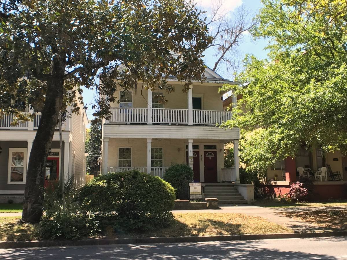 Apartment for rent at 825 E Henry St, Savannah, GA 31401