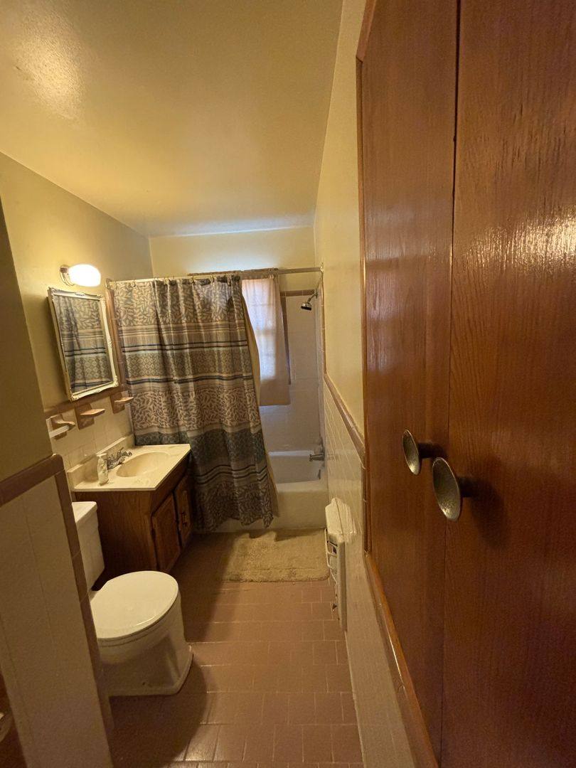 House for rent at 2400 SW 53rd St, Oklahoma City, OK 73119