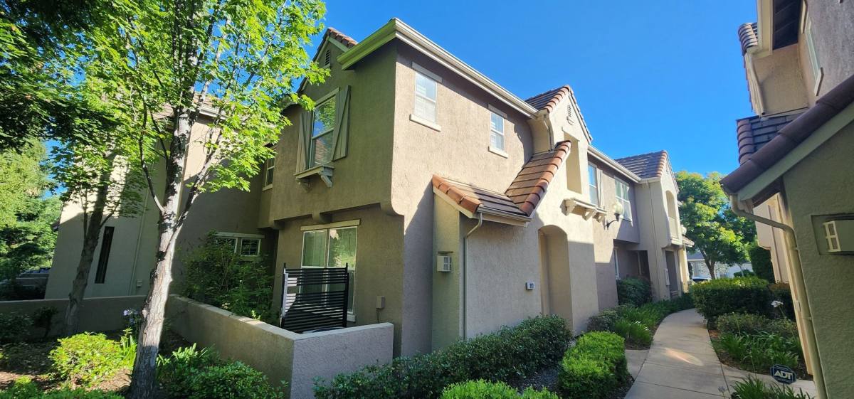 House for rent at 303 Esplanade Circle, Folsom, CA 95630