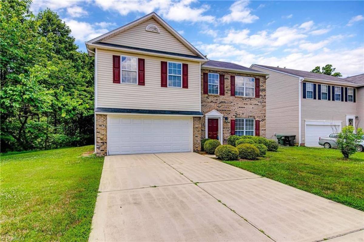 House for rent at 4293 Kelso Dr, High Point, NC 27265