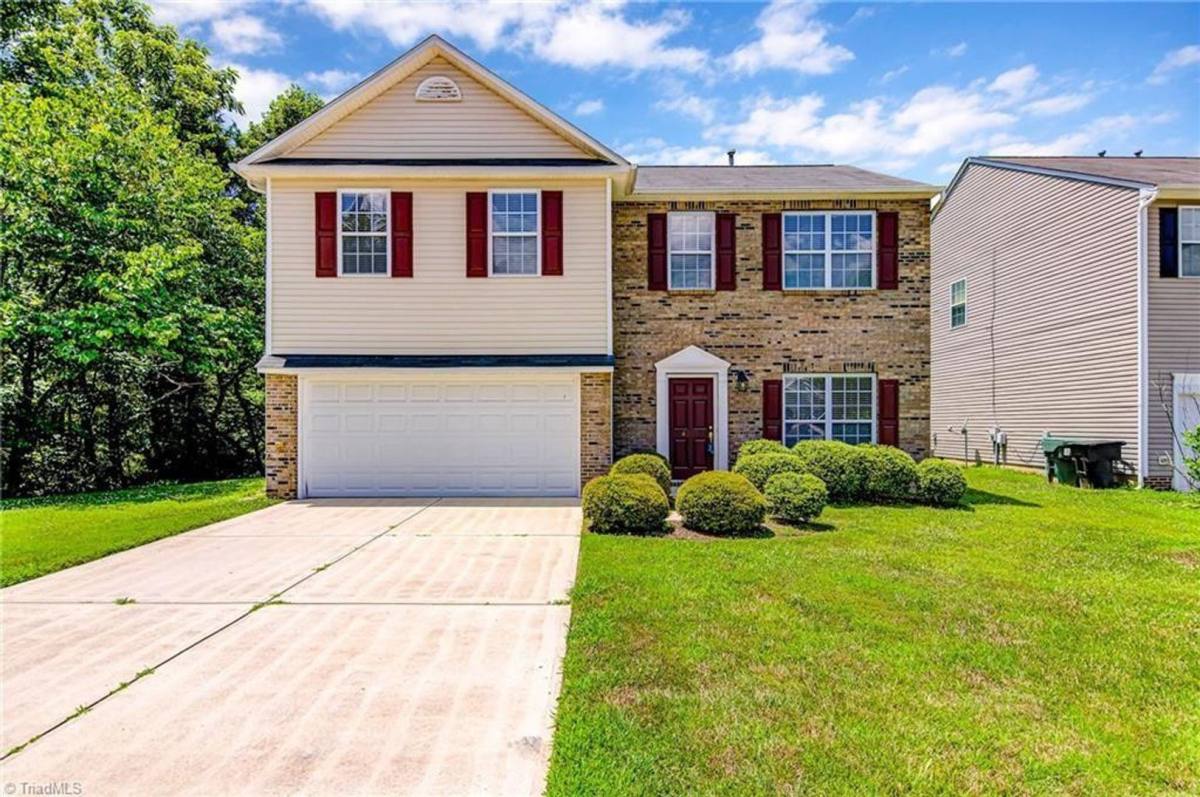 House for rent at 4293 Kelso Dr, High Point, NC 27265
