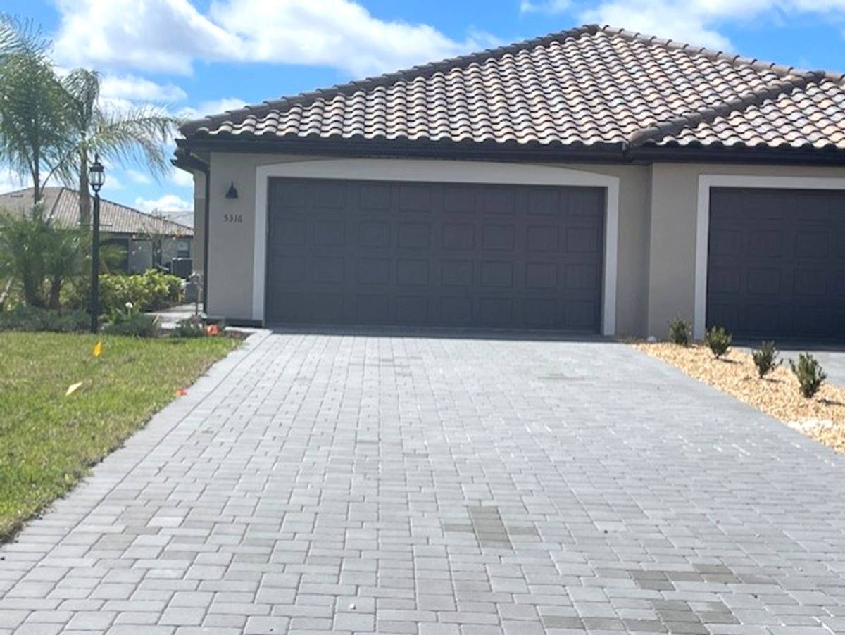 House for rent at 5316 Crystal Harbor Cove, Bradenton, FL 34211