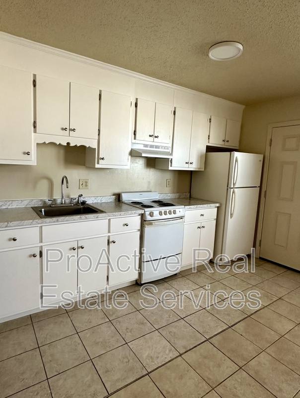 Apartment for rent at 951 Bellmore Ave #1, Norfolk, VA 23504