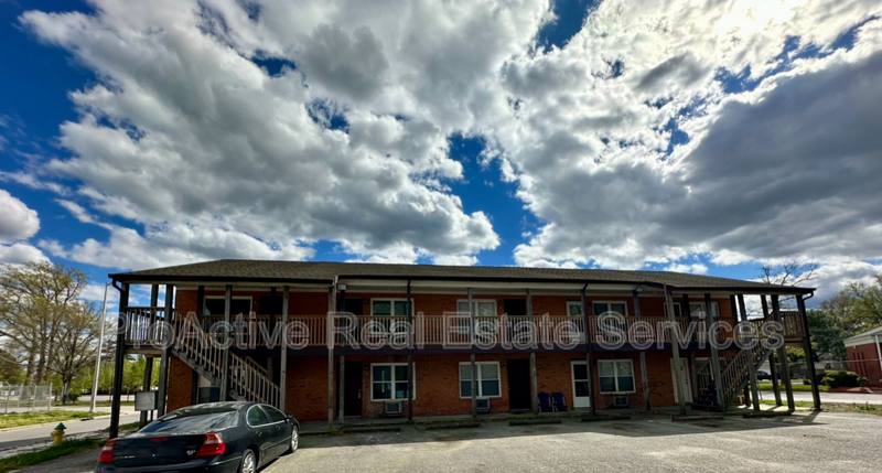 Apartment for rent at 951 Bellmore Ave #1, Norfolk, VA 23504