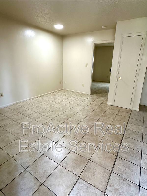 Apartment for rent at 951 Bellmore Ave #1, Norfolk, VA 23504