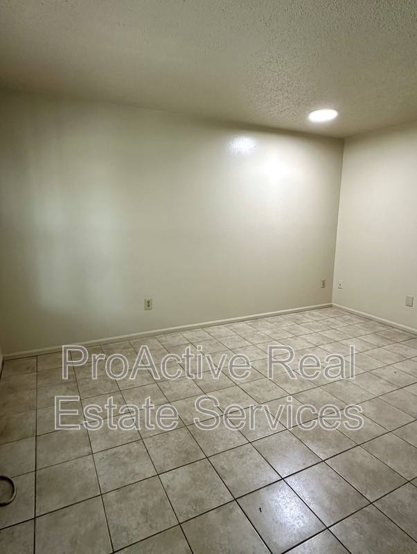 Apartment for rent at 951 Bellmore Ave #1, Norfolk, VA 23504