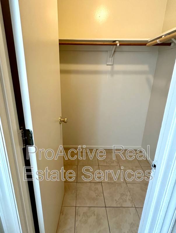 Apartment for rent at 951 Bellmore Ave #1, Norfolk, VA 23504