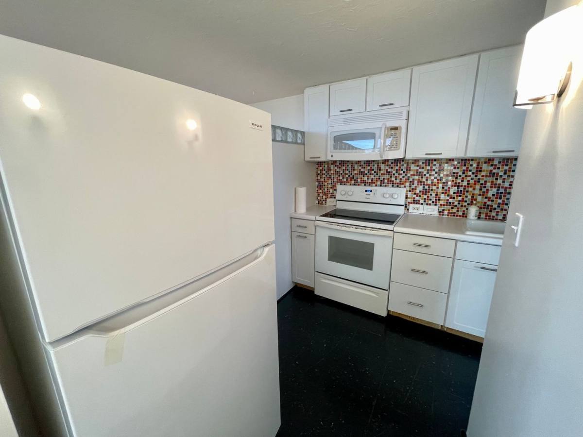 Apartment for rent at 1060 Kamehameha Highway, Pearl City, HI 96782