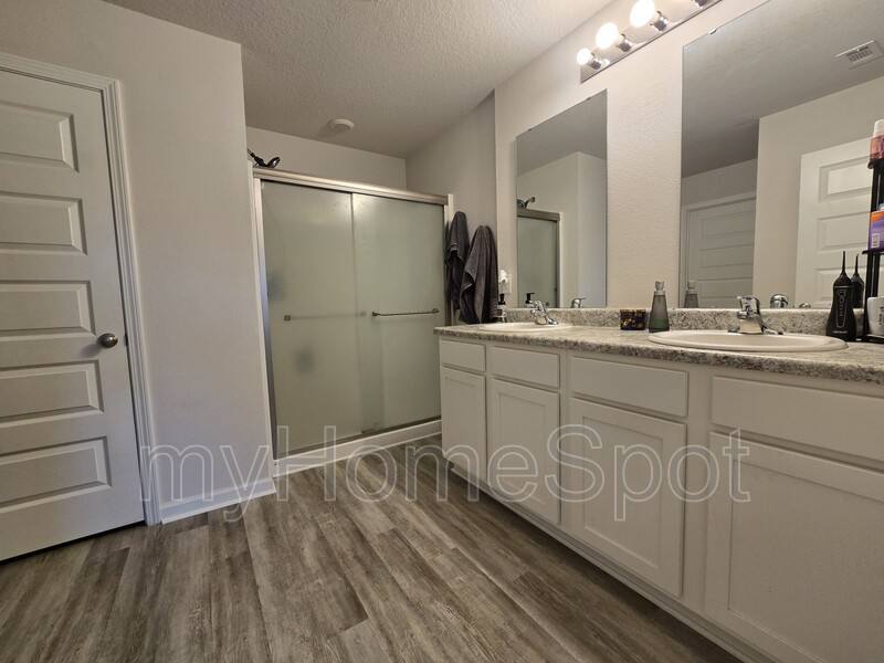 House for rent at 4404 White Cedar Court, Milton, FL 32571