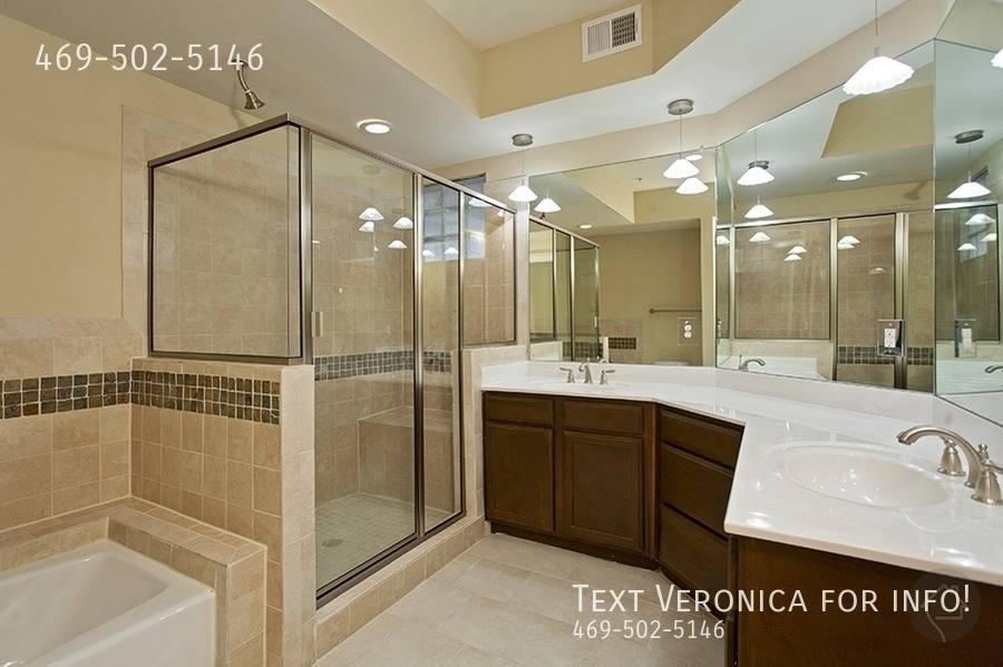 Apartment for rent at 105 N Austin Ave, Georgetown, TX 78626