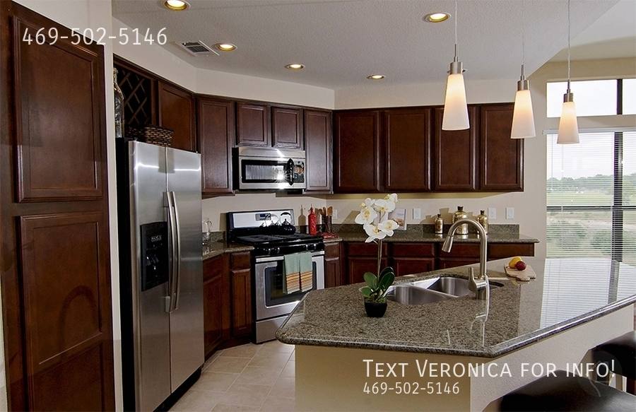 Apartment for rent at 105 N Austin Ave, Georgetown, TX 78626