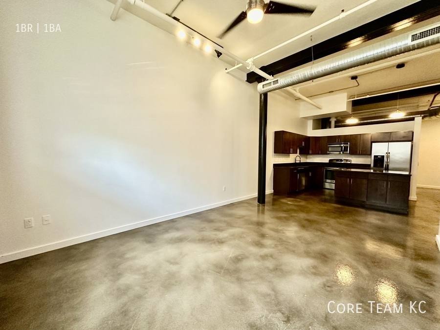 Apartment for rent at 204 Walnut St, Kansas City, MO 64106