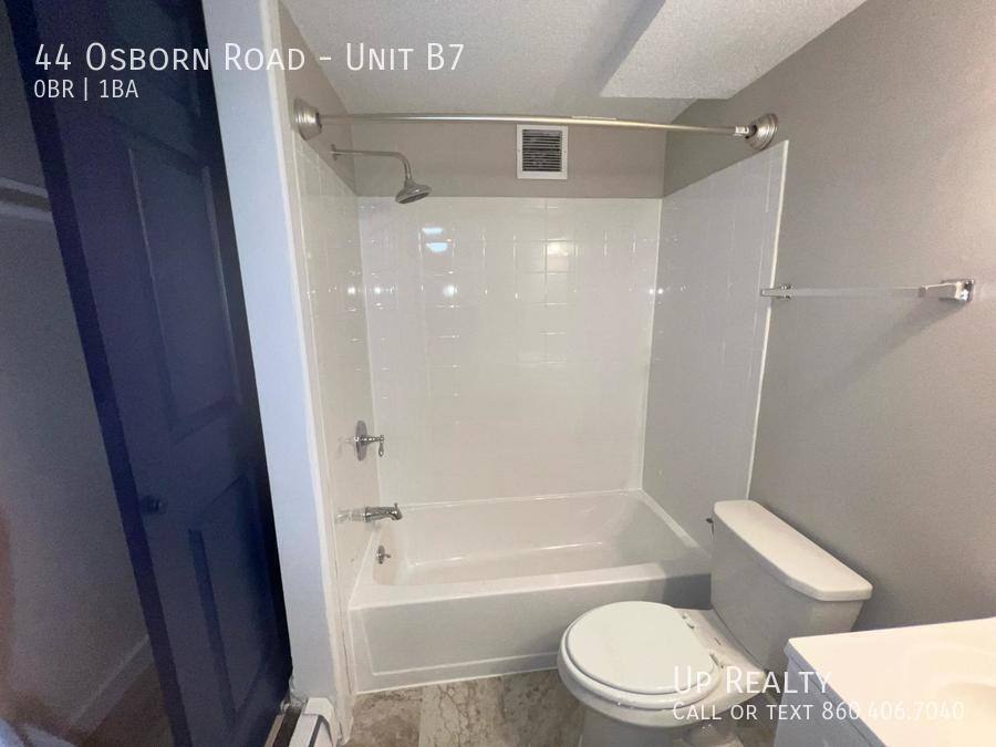 Apartment for rent at 44 Osborn Rd, Naugatuck, CT 06770