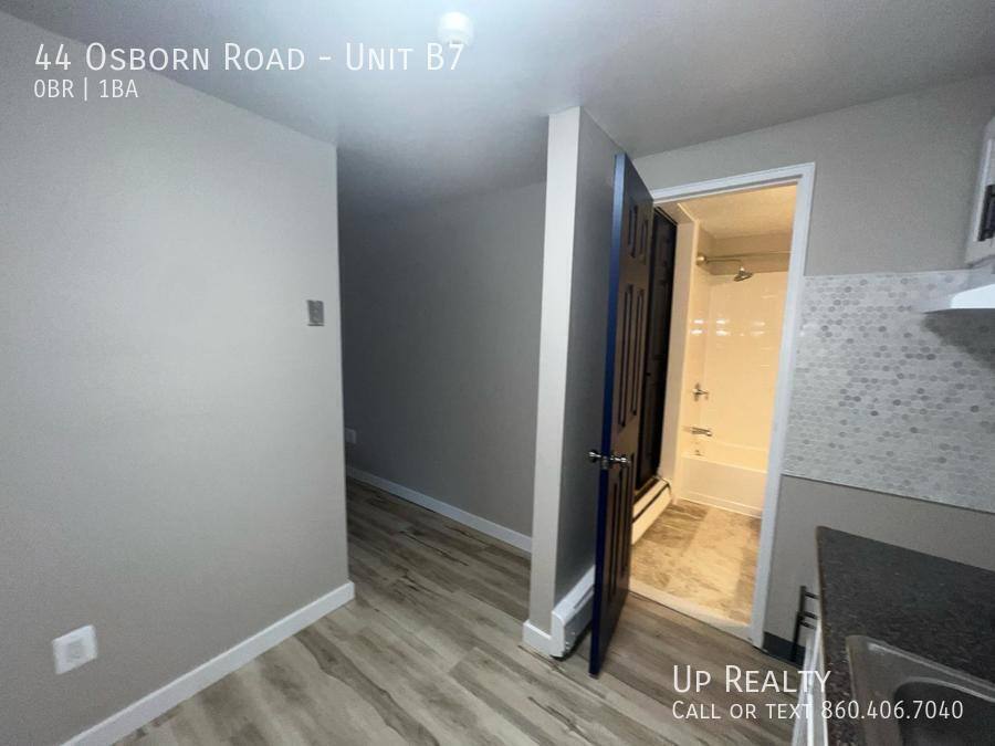 Apartment for rent at 44 Osborn Rd, Naugatuck, CT 06770