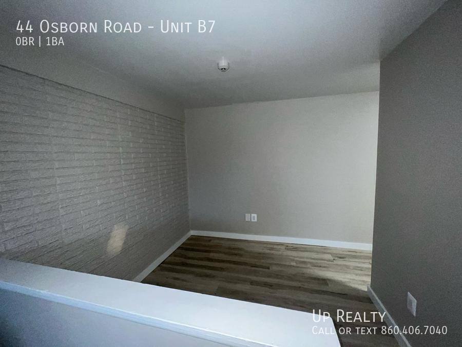 Apartment for rent at 44 Osborn Rd, Naugatuck, CT 06770
