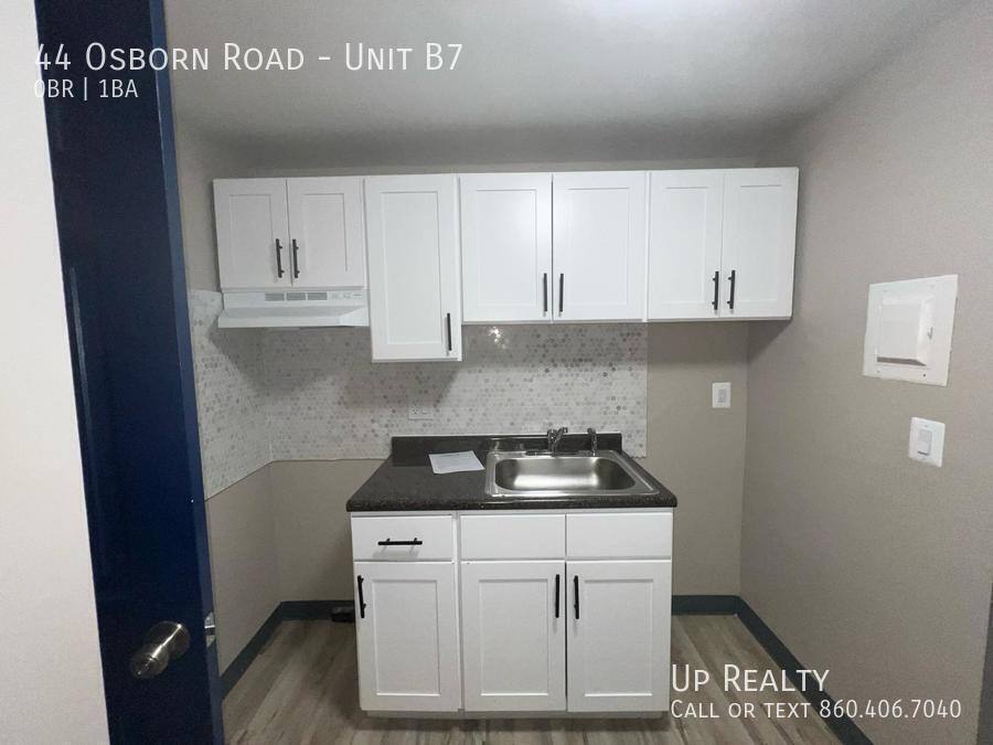 Apartment for rent at 44 Osborn Rd, Naugatuck, CT 06770