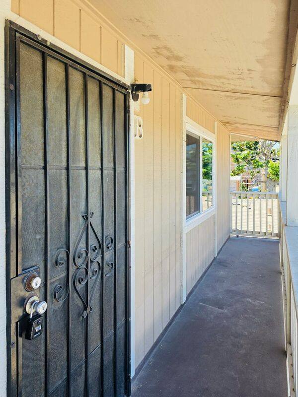 Apartment for rent at 1980 Anaheim Ave #B, Costa Mesa, CA 92627