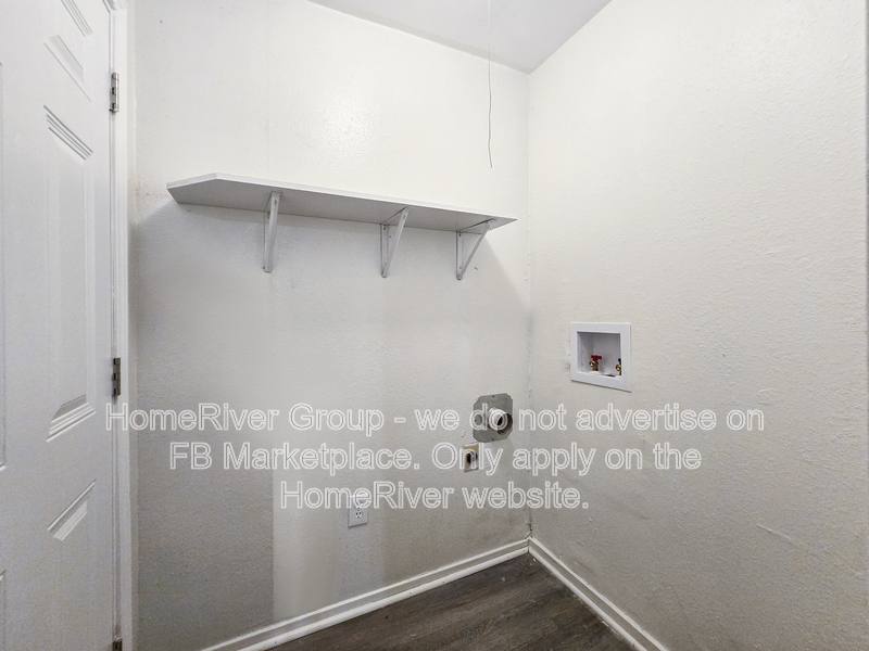 House for rent at 601 Brookfield Dr, Hurst, TX 76053
