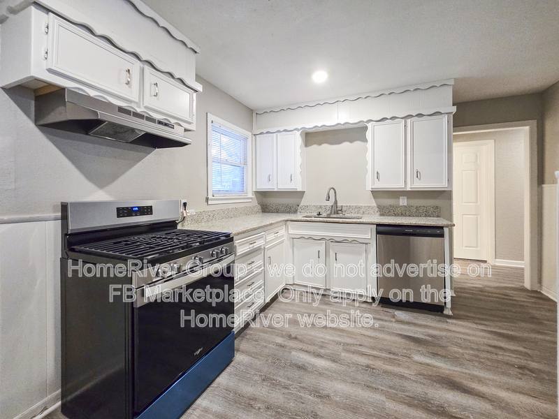 House for rent at 601 Brookfield Dr, Hurst, TX 76053