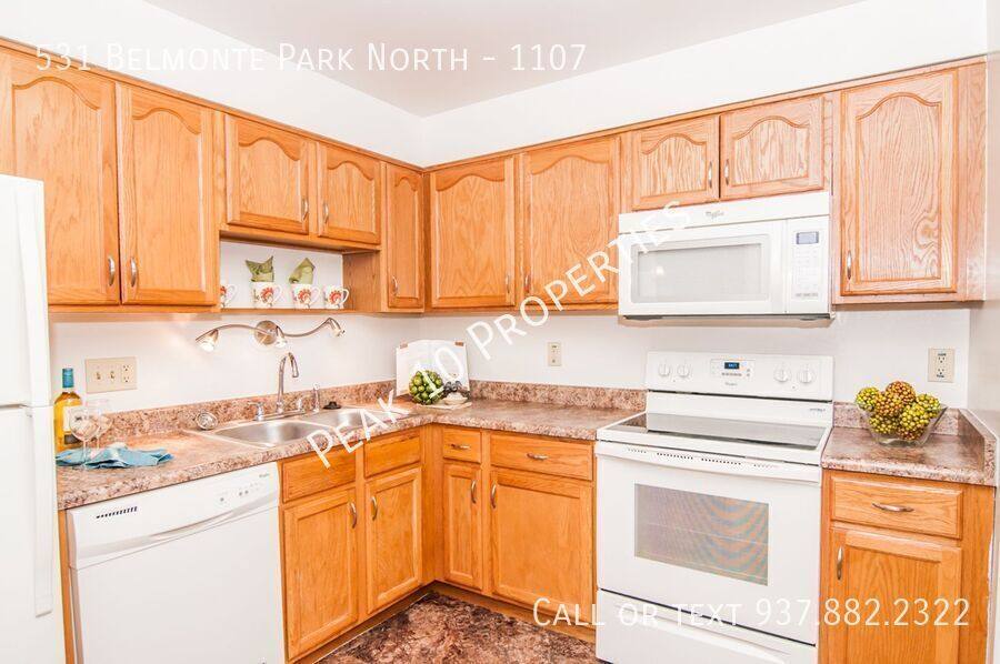 Apartment for rent at 531 Belmonte Park N, Dayton, OH 45405