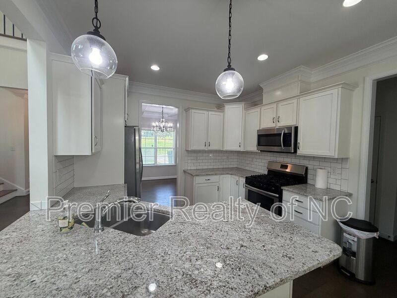 House for rent at 6982 Orchard Path Dr, Clemmons, NC 27012