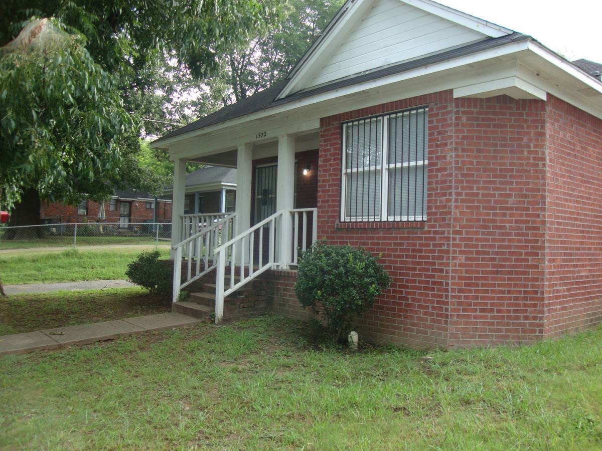 House for rent at 1572 Victor St, Memphis, TN 38106
