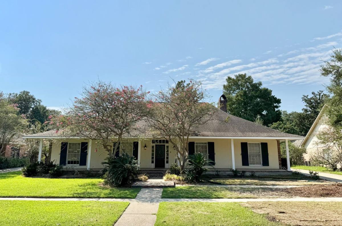 House for rent at 621 W Woodruff Dr, Baton Rouge, LA 70808