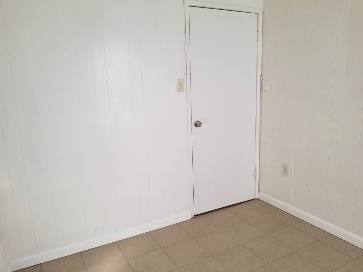 Townhouse for rent at 707 W Newgrove St, Lancaster, CA 93534