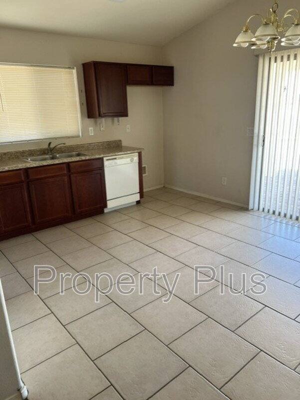 House for rent at 24115 N Desert Dr, Florence, AZ 85132