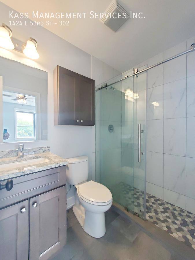 Condo for rent at 1424 E 53rd St, Chicago, IL 60615