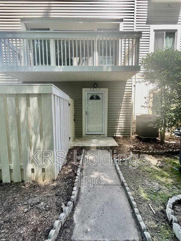 Townhouse for rent at 7214 Jillspring Court #26C, Springfield, VA 22152